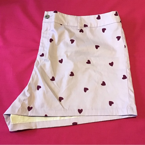 SHEIN Pants - Lavender Shorts with Purple Hearts